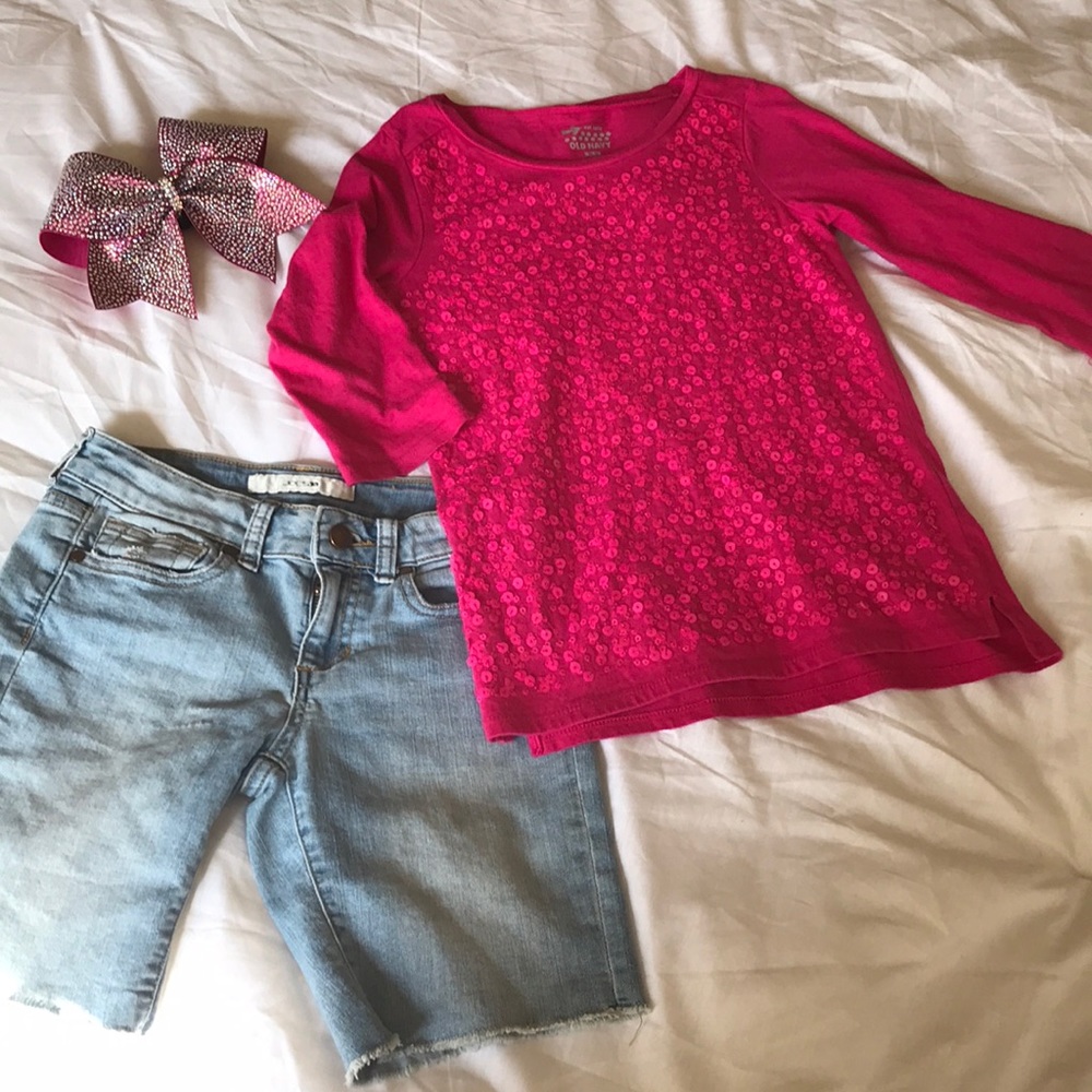 Shirt, shorts & bow! Package deal